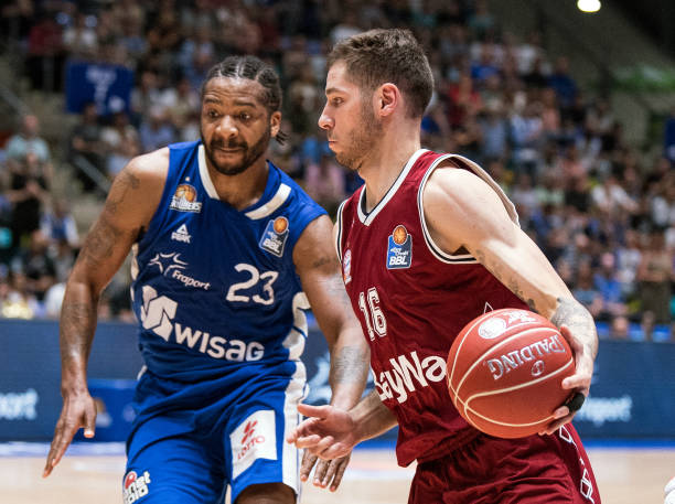 尽管他的场 尽管他的场